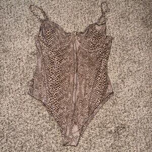 Acacia One Piece